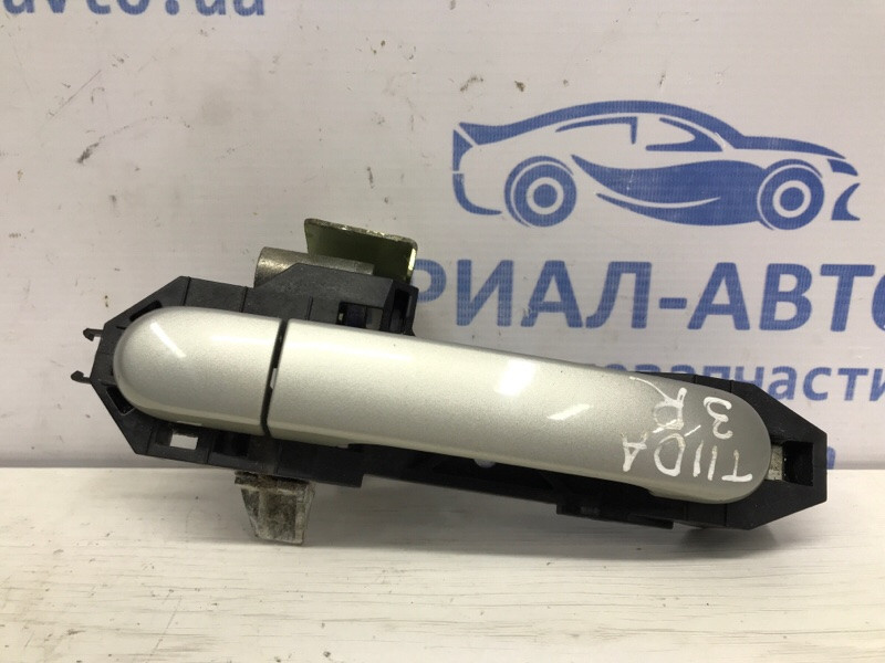 Ручка двери внешняя задняя правая Nissan Tiida C11 1.6 БЕНЗИН HR16 2004 (б/у) Київ - зображення 1