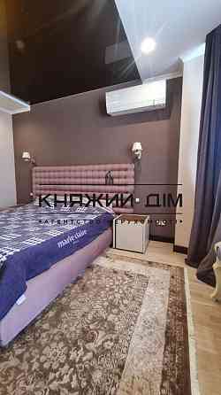 Продаж 3 кімнатна квартира ЖК Молодіжний КОД 21147092 Київ