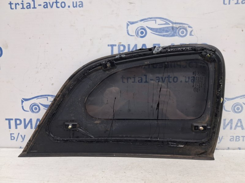 Стекло в кузов заднее правое Hyundai Tucson JM 2.0 DIESEL D4EA 2004 (б/у) Київ - зображення 3