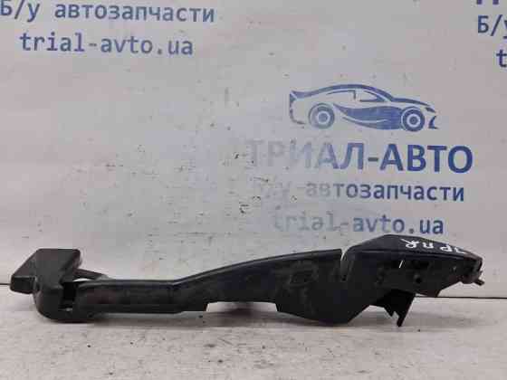Кронштейн бампера передний правый Toyota Prado J120 4.0 1GR-FE 2002 (б/у) Київ