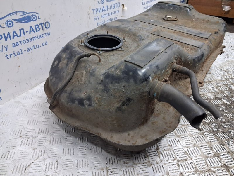 Бак топливный металлический Mitsubishi Outlander XL 2.4 БЕНЗИН 4B12 2007 (б/у) Киев - изображение 4