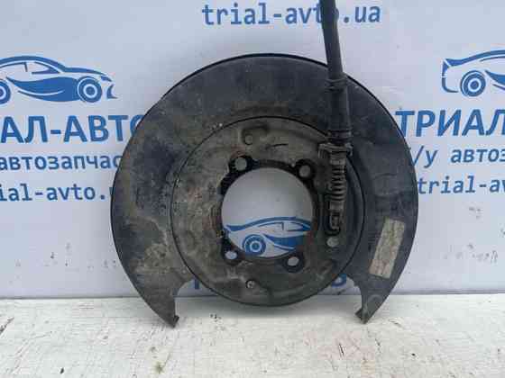 Кожух тормозного диска Kia Sorento UM 2.4 БЕНЗИН G4KJ 2014 задн. прав. (б/у) Киев