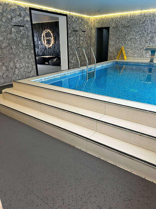 Антискользящая дорожка для бассейна резиновая 1,2 х 15 м.п. серого цвета Premium Київ - зображення 10