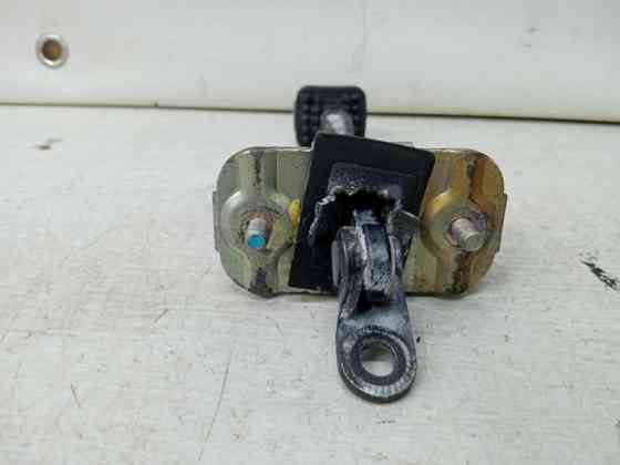 Ограничитель двери передний левый SsangYong Korando 2010-2019 7125034001 (Арт. 60649) Киев