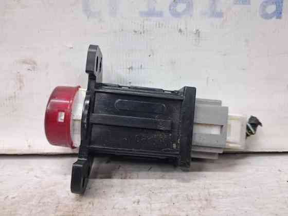 Кнопка аварийки Mitsubishi Outlander 2003-2006 MN162633 (Арт. 67375) Киев