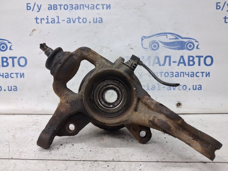 Кулак поворотный правый со ступицей Kia Ceed ED 1.6 DIESEL D4FB 2006 (б/у) Київ - зображення 1