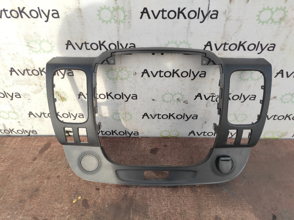 Рамка накладка автомагнитолы Renault Trafic III 2014-2021 Ковель - зображення 1