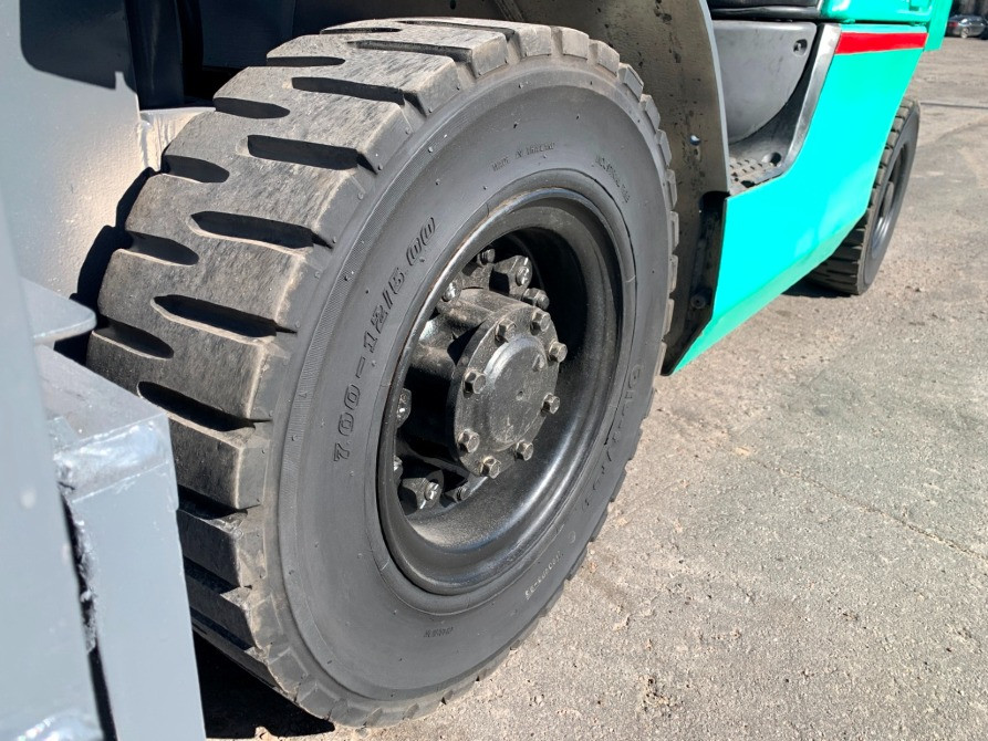 Вилочный автопогрузчик Mitsubishi, с печкой и боковым смещением. Модель: FGE20T. Полтава - изображение 10