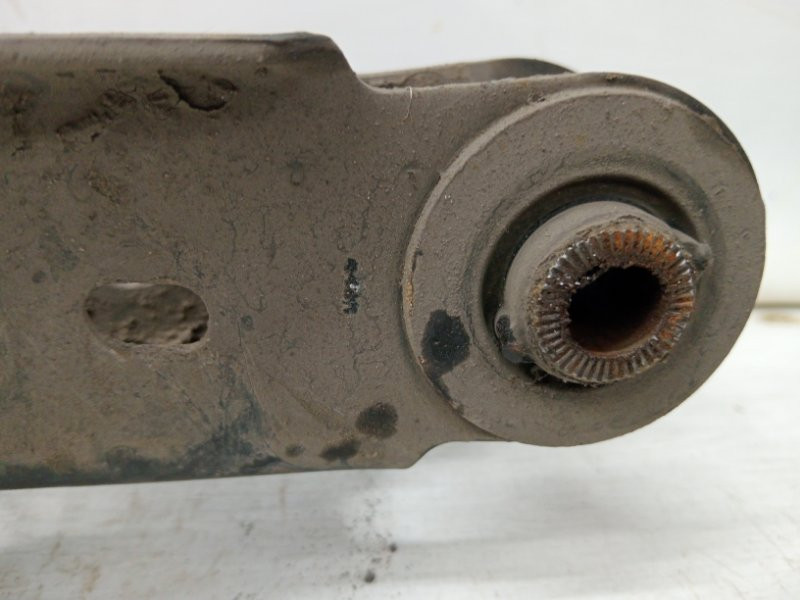 Рычаг задней подвески нижний поперечный (под пружину) Toyota RAV 4 2005-2016 4874042010 (Арт. 60518) Київ - зображення 3