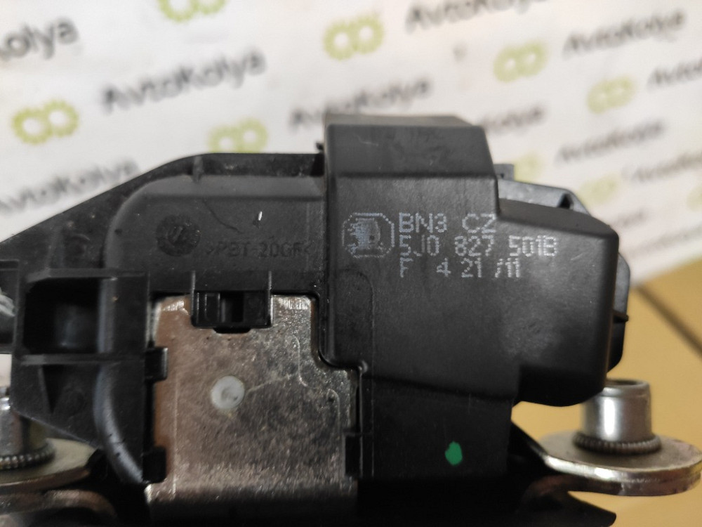 Замок крышки багажника Skoda Fabia II 2007-2014 (5J0827501B) Ковель - зображення 2