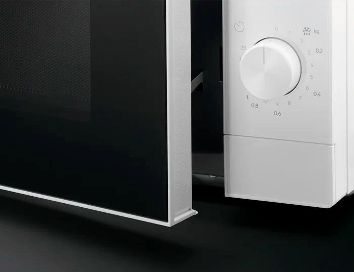 Микроволновая печь Electrolux EMZ421MMW 20 л белая Київ - зображення 2