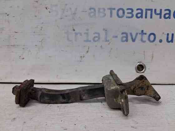 Ограничитель двери задний левый Hyundai Sonata NF 2.4 БЕНЗИН G4KC 2004 (б/у) Київ