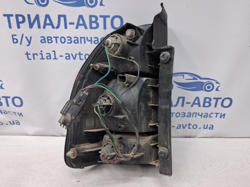 Фонарь задний внешний правый Mitsubishi Pajero Sport K9 2.5 DIESEL 4D56 1996 (б/у) Киев - изображение 4
