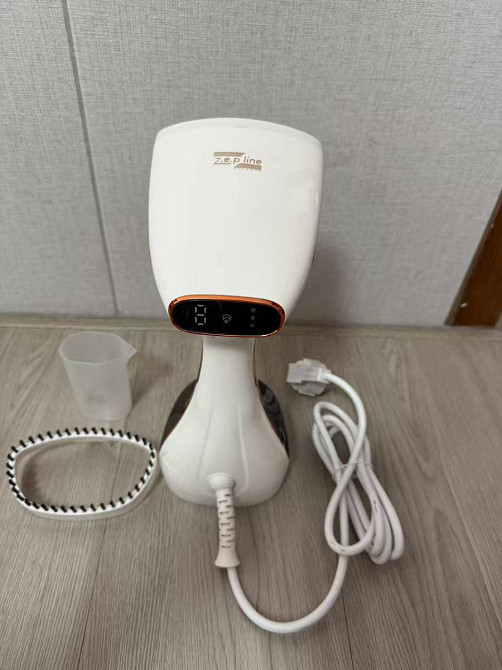 Отпариватель вертикальный ручной для одежды Zepline ZP-210-White 3000 Вт белый Київ - зображення 4