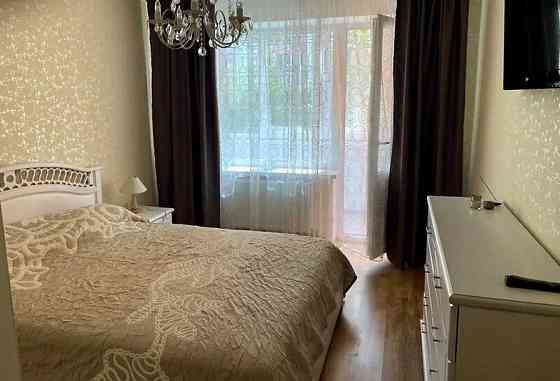 Продам. 3-к.кв. 2/10, ж/м Перемога-3, вул. Мандриківська Днепр