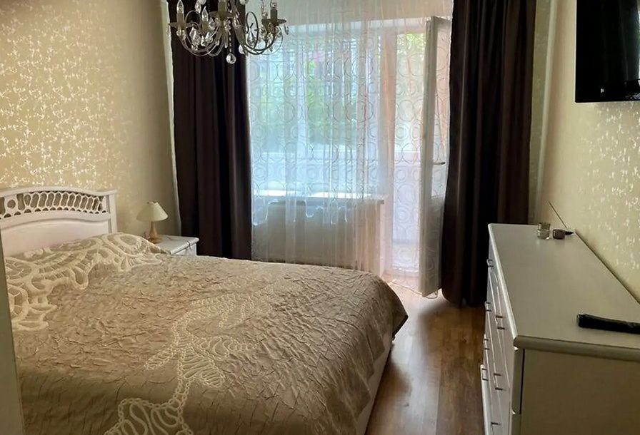 Продам. 3-к.кв. 2/10, ж/м Перемога-3, вул. Мандриківська Дніпро - зображення 1