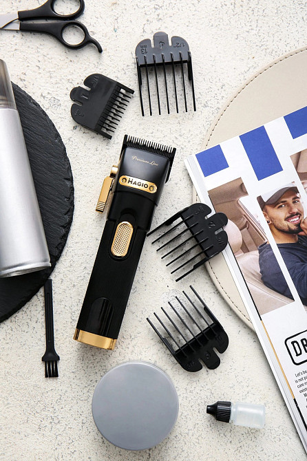 Машинка для стрижки волос Magio MG-588 5 Вт черная Київ - зображення 1