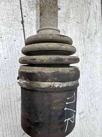 Привод передний правый АКПП Kia Sorento 2002-2011 495003E201 (Арт. 68951) Київ