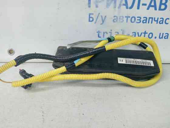 Подушка безопасности в кресло Mitsubishi Pajero Wagon 4 3.2 ДИЗЕЛЬ 4M41 2006 прав. (б/у) Киев