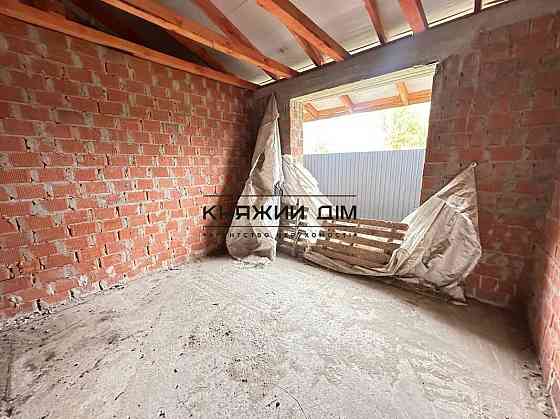 Продаж будинок Плюти, під внутрішнє оздоблення, земельної ділянки 10 стоток КОД Київ