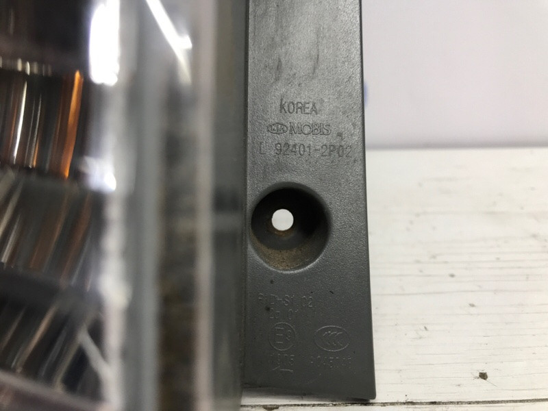 Фонарь задний внешний левый Kia Sorento XM 2.2 DIESEL D4HB 2009 (б/у) Киев - изображение 8