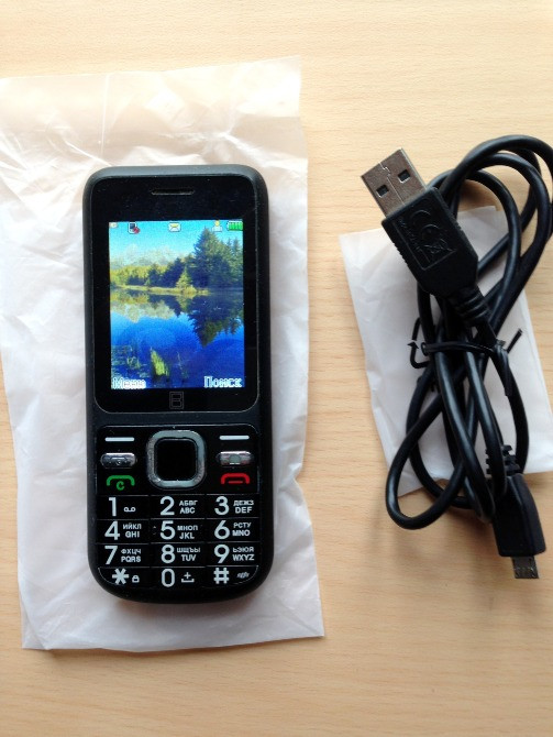 Bless ds822 ua ucrf телефон gsm+cdma 2 sim-ки USB-зарядка чорний Київ - зображення 2