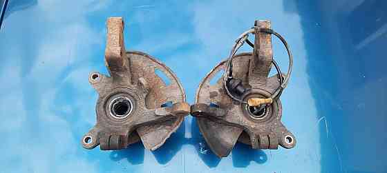 96207563 Цапфа (поворотный кулак) передний левый на Daewoo Leganza Днепр