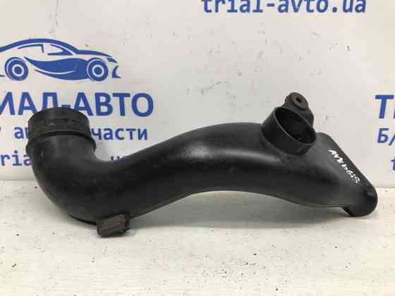 Воздухозаборник Toyota Avensis 2002-2010 177510H040 (Арт. 28218) Киев