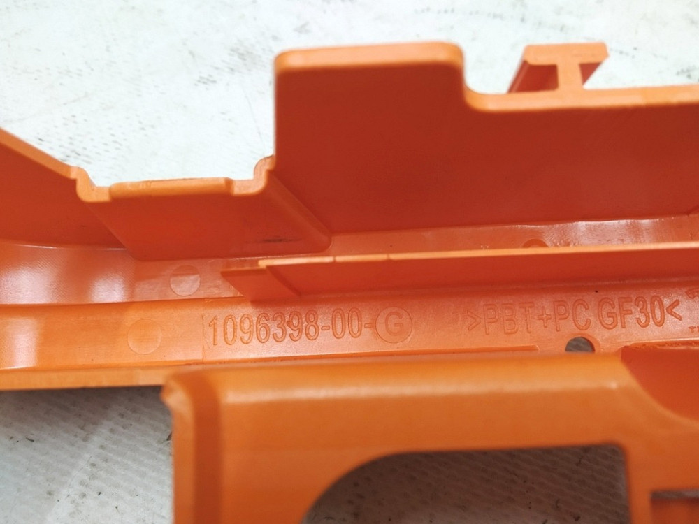 Крышка верхняя панели управления пентхауcа основной батареи Tesla model 1096398-00-F Киев - изображение 3