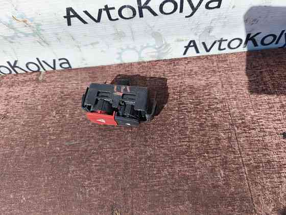 Кнопка аварийки Renault Megane III 2008-2015 (8200214896) Ковель