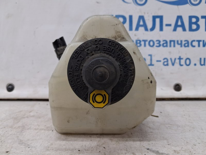 Бачок главного тормозного цилиндра Toyota Camry XV30 3.0 БЕНЗИН 1MZFE 2001 (б/у) Киев - изображение 2