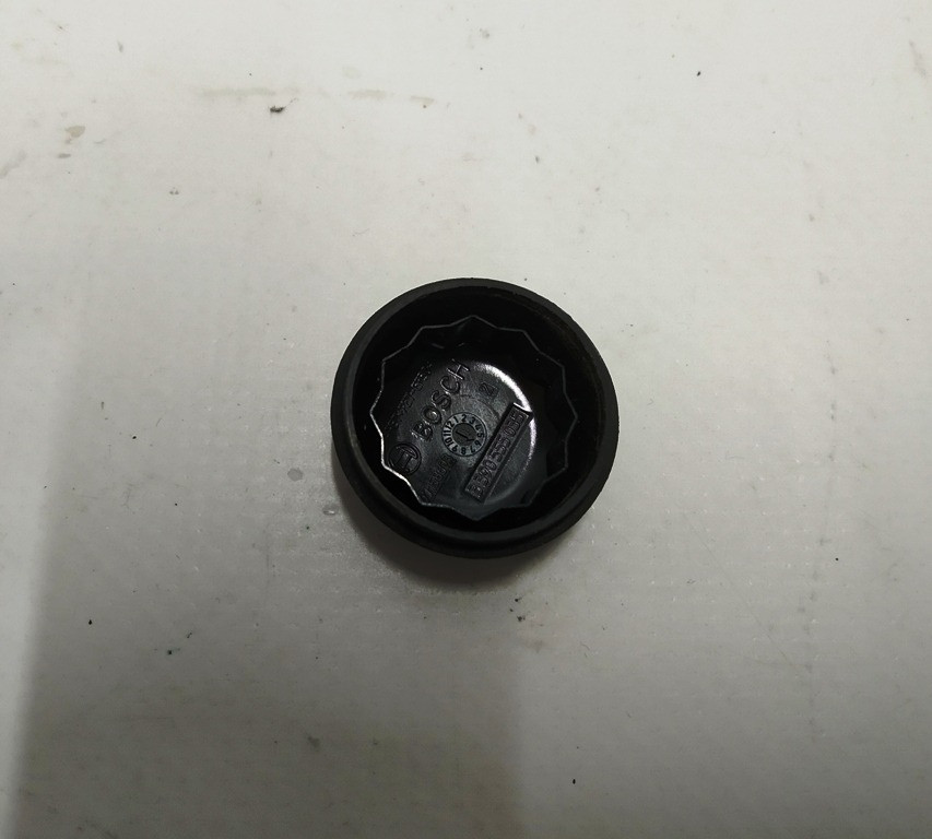 Заглушка декоративная гайки стеклоочистителя Tesla model 3, model Y 1106610-00-A Киев - изображение 3