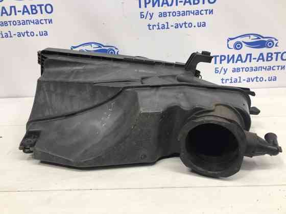 Корпус воздушного фильтра Toyota Prado J120 4.0 БЕНЗИН 2002 (б/у) Киев