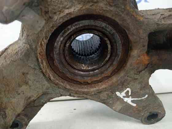 Кулак поворотный правый со ступицей Mazda CX 7 ER 2.3 БЕНЗИН 	L3VDT 2006 (б/у) Киев