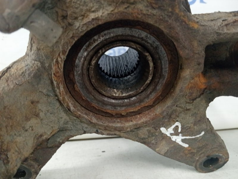 Кулак поворотный правый со ступицей Mazda CX 7 ER 2.3 БЕНЗИН 	L3VDT 2006 (б/у) Киев - изображение 4