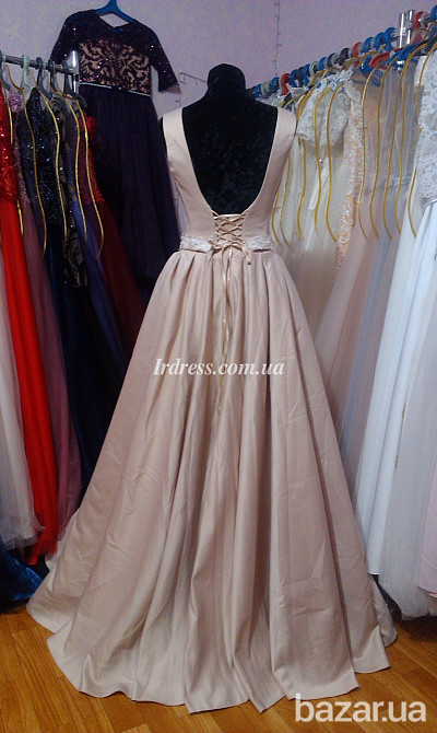 Атласное платье в пол цвет капучино Киев - изображение 4