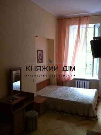 Продаж 2-к.кв. квартири на Площі Український Героїв по вул. Пушкінська 39 Киев