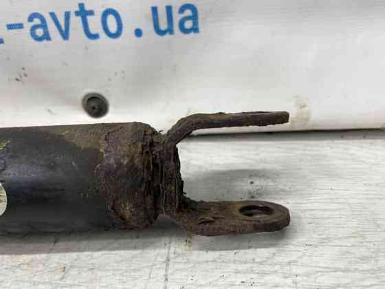 Амортизатор задний Hyundai I30 2011-2017 55300A6000 (Арт. 70540) Київ