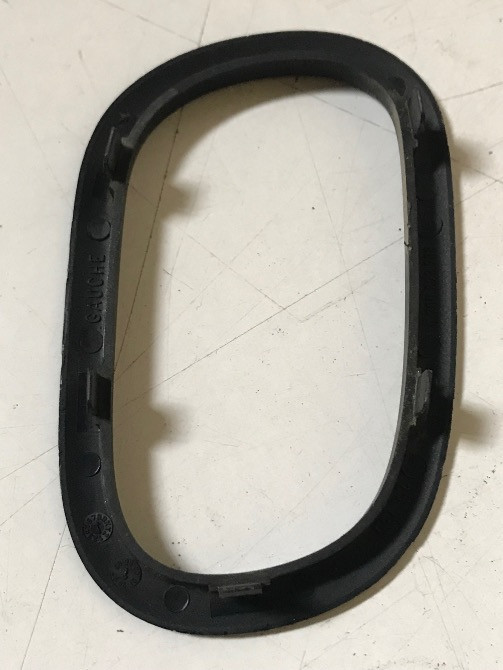 Бу накладка левой внутренней ручки двери Renault Laguna 1, 7700823288 . Кропивницкий - изображение 2