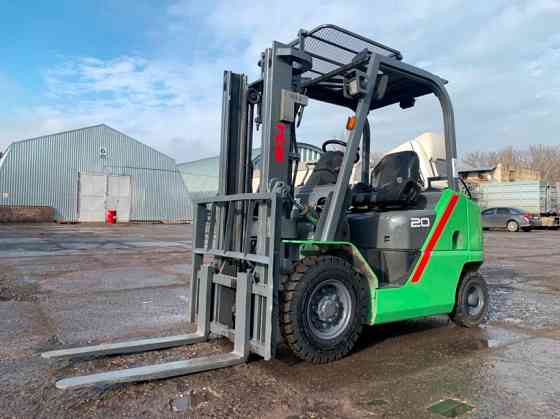 Газ-бензиновий навантажувач TCM (Nissan), із напрацюванням 7644 мотогодин. Модель: FHGE20T5. Полтава