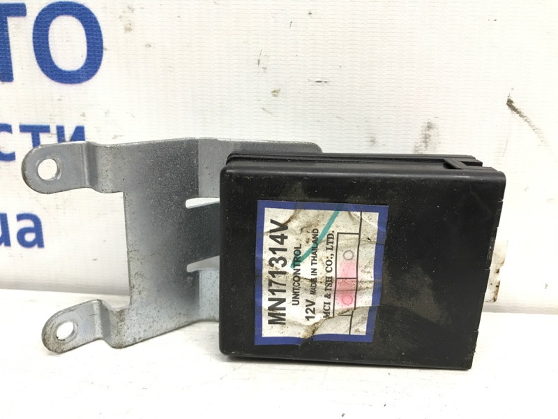 Блок управления полным приводом Mitsubishi L200 KB 2.5 ДИЗЕЛЬ 4D56U 2006 (б/у) Киев - изображение 1