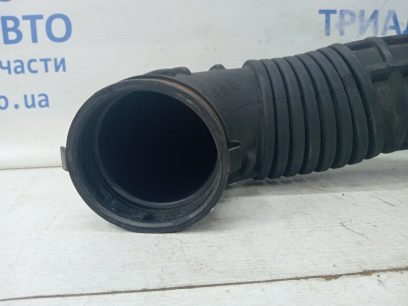 Патрубок воздушного фильтра SsangYong Korando C200 2.0 DIESEL D20DT 2010 (б/у) Киев - изображение 3