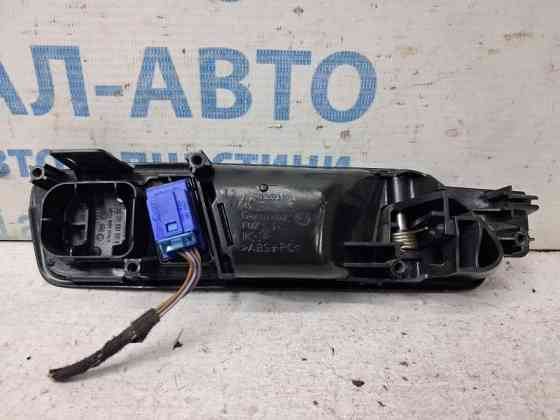 Ручка двери внутренняя левая Volkswagen Caddy 2003-2015 2K1837113B (Арт. 87533) Киев