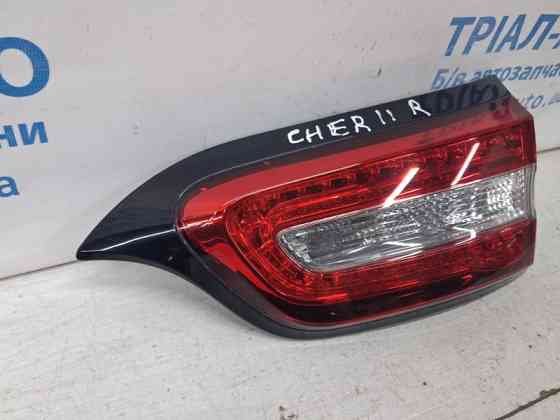 Фонарь задний внутренний правый Jeep Cherokee KL 3.2 БЕНЗИН EHK 2013 (б/у) Киев