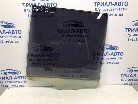 Стекло двери заднее левое Mitsubishi Pajero Wagon 4 3.2 ДИЗЕЛЬ 4M41 2006 (б/у) Київ