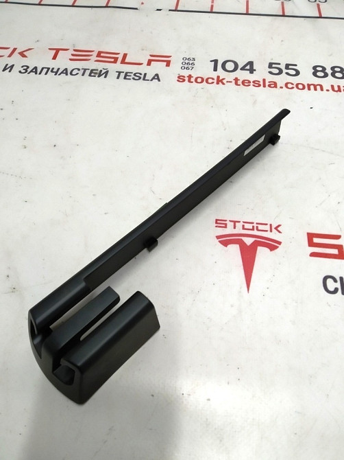 1Заглушка салазки сиденья передняя правая пассажирская Tesla model X 1061614-00-E Киев - изображение 1