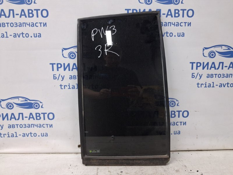 Стекло двери задней правой (форточка) Mitsubishi Pajero Wagon 3 3.2 ДИЗЕЛЬ 4M41 1999 (б/у) Київ - зображення 1