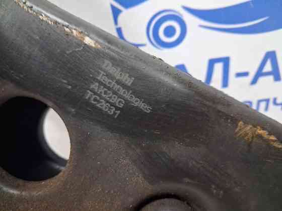 Рычаг правый Mitsubishi Lancer 9 1.6 БЕНЗИН 4G18 2003 (б/у) Киев