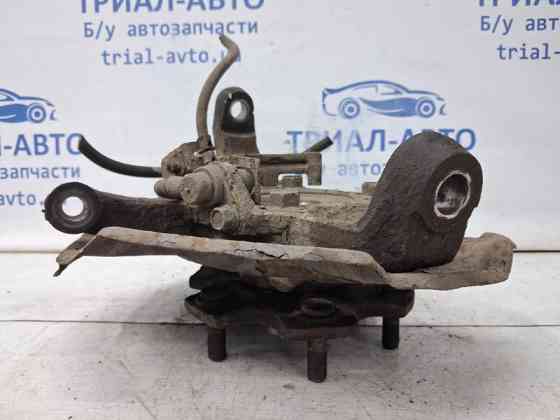 Кулак поворотный левый со ступицей Mitsubishi Pajero Wagon 1999-2006 MR374501 (Арт. 63041) Київ