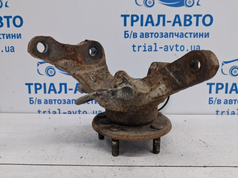 Кулак поворотный левый со ступицей Mitsubishi Outlander CU 2.4 БЕНЗИН 4G69 2003 (б/у) Київ - зображення 4